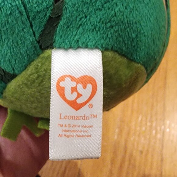 Ty Teenage Mutant Ninja Turtles "Leonardo" Round Plush Toy - Picture 5 of 9